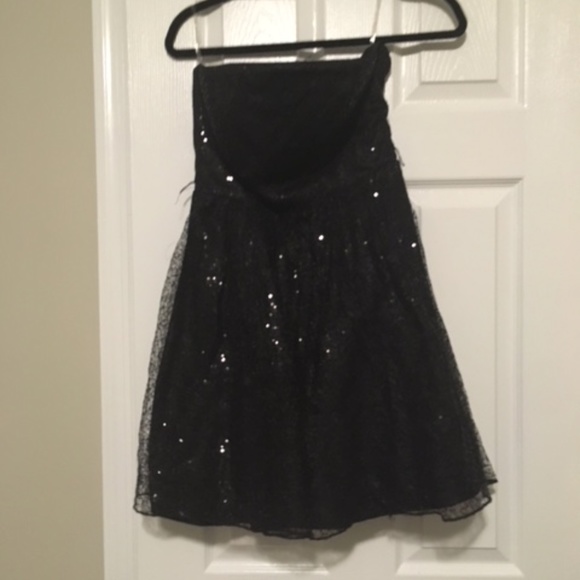 Sparkly Black Cocktail/Homecoming Dress - Picture 4 of 5